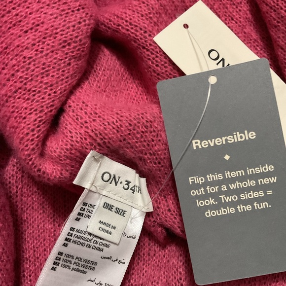 NWT On 34th Wine and Pink Reversible Sweater Shrug. Size OS - Picture 4 of 5
